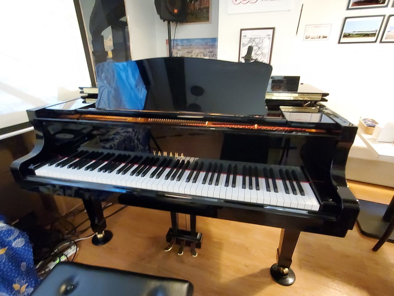 都電カフェのピアノ