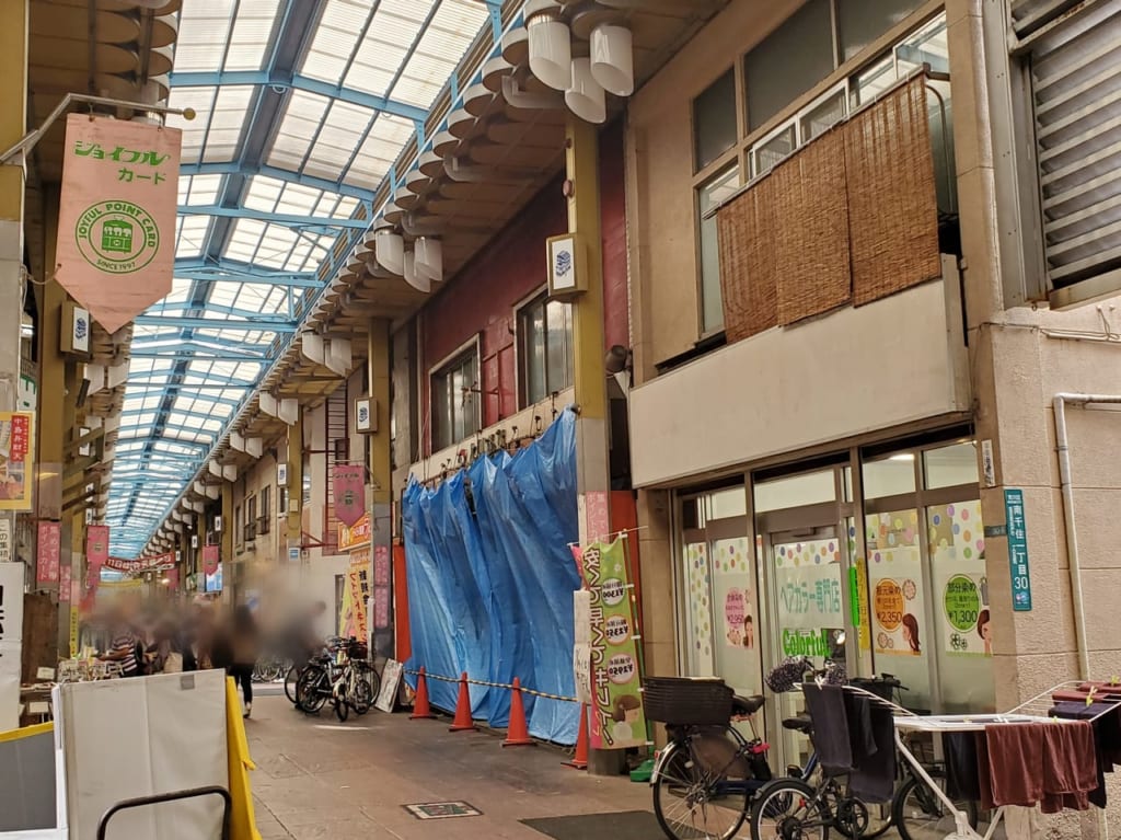 【荒川区】ジョイフル三の輪商店街の人気総菜店「とりふじ」が耐震工事のため仮店舗で営業しています。 | 号外NET 荒川区