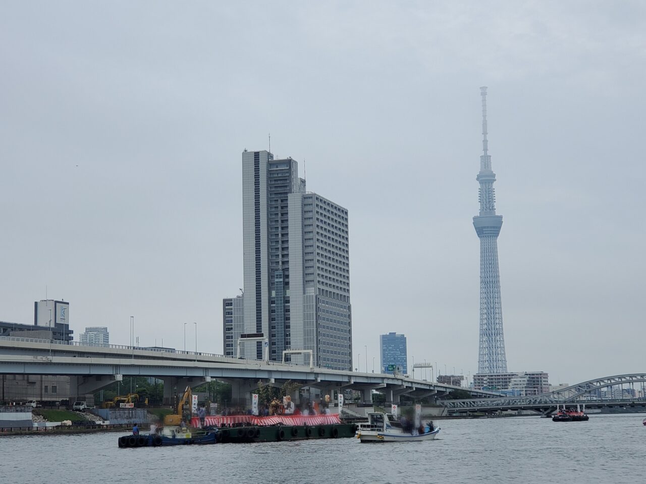 川
